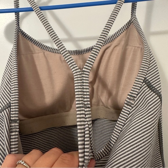 Lululemon Grey White Stripes Power Y Tank Top Size 6 Women’s - Picture 10 of 11